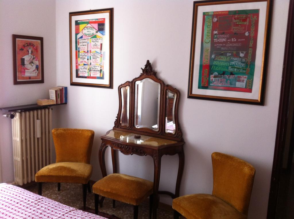 La Casa Creativa Bed and Breakfast Lomnago Δωμάτιο φωτογραφία